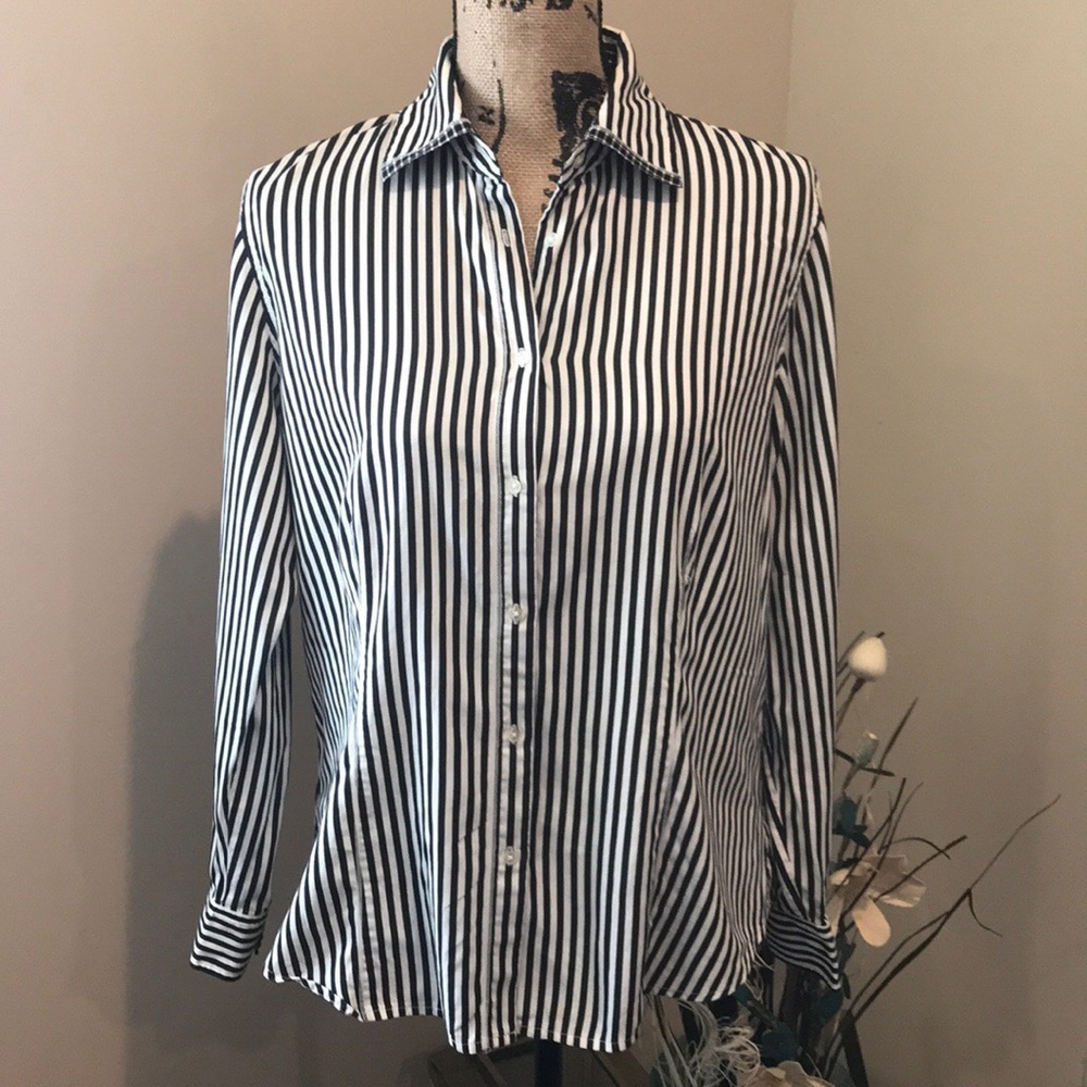Jones New York Button Down Shirt